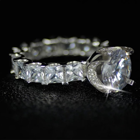 ENGAGEMENT 925 STERLING SILVER DIAMOND RING - Picture 5 of 6